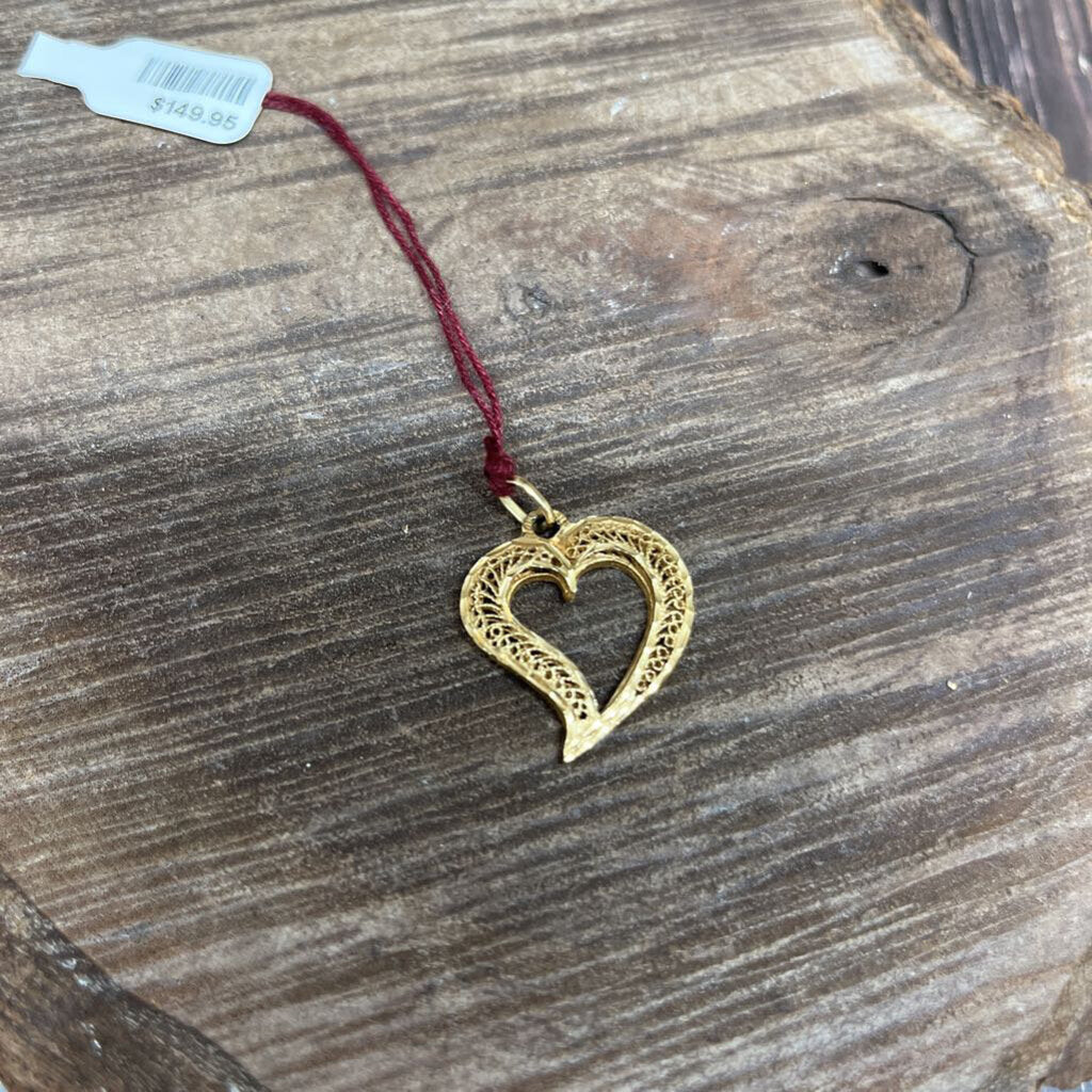 Amanda's Exchange Consignment, 14K YG Filigree Heart Pendant