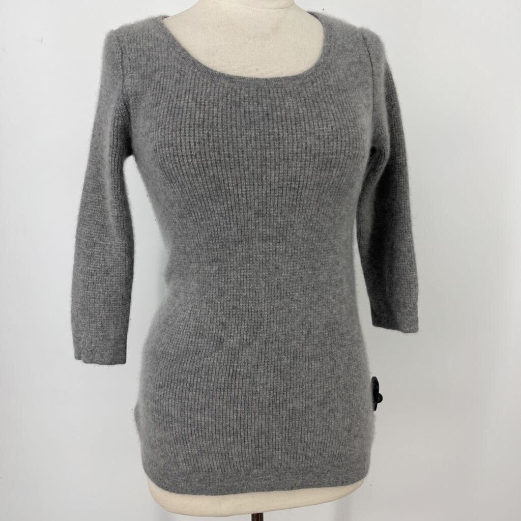 Calvin Klein, Calvin Klein Cashmere Sweater