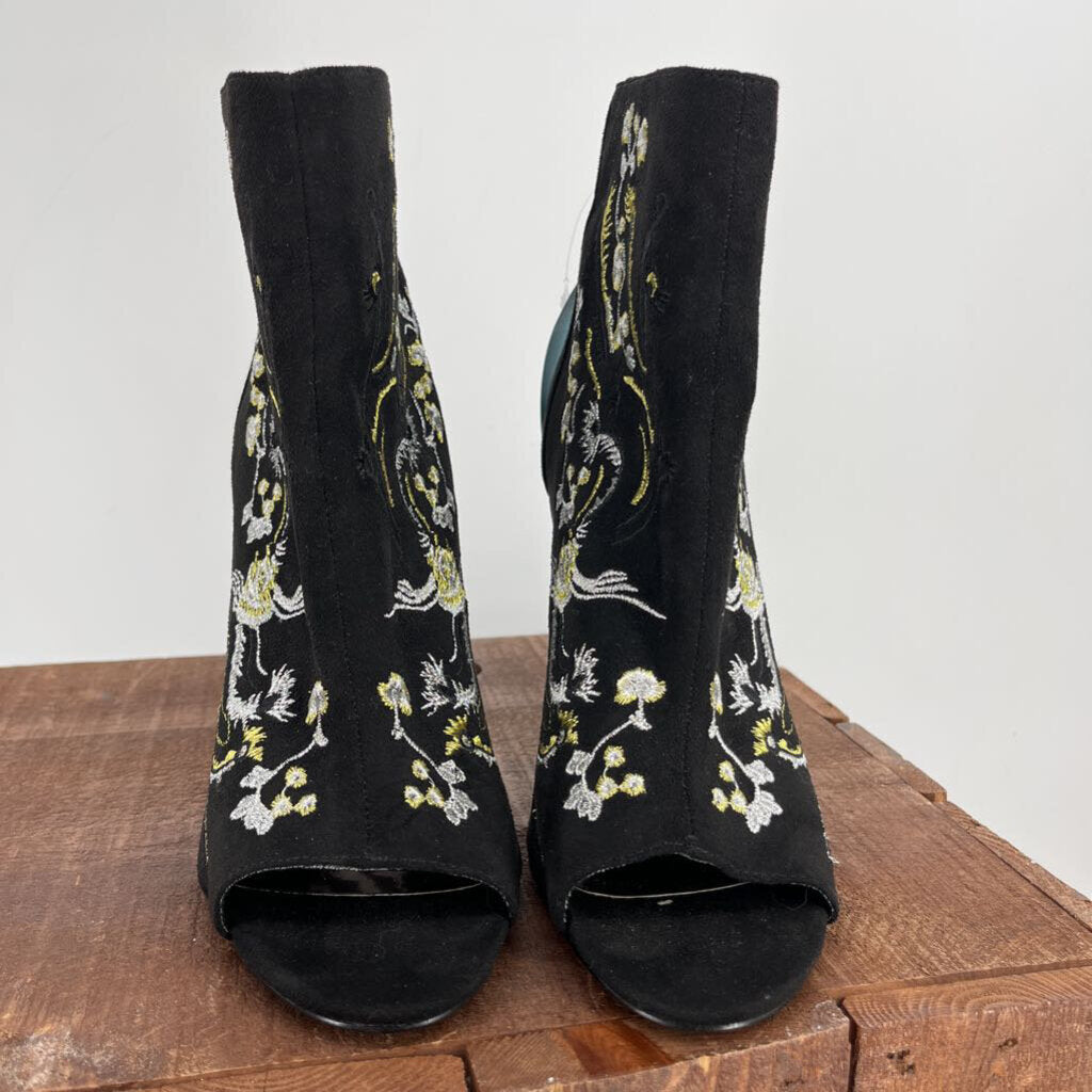 Carlos Santana, Carlos Santana Floral Heels