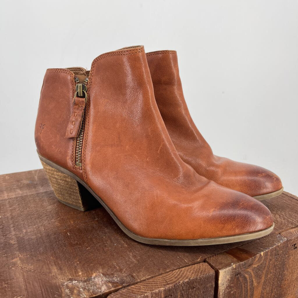 Frye, Frye Short Boots