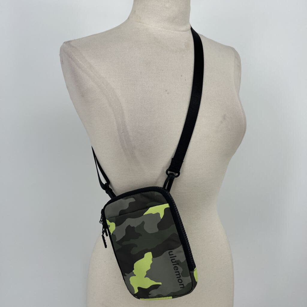 Lululemon, Lululemon Camo Crossbody