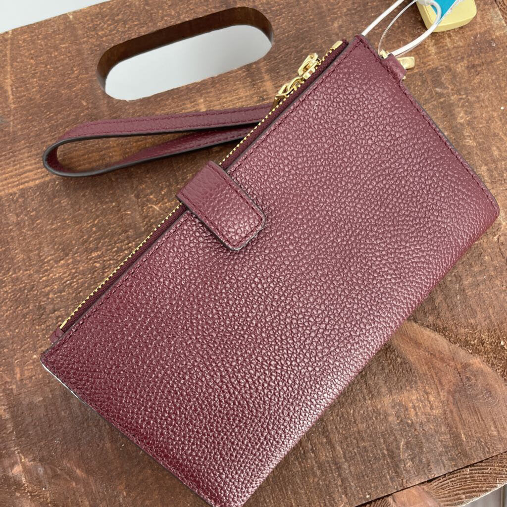 Michael Kors, Michael Kors Wristlet