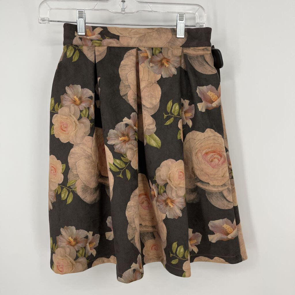 Molly Bracken, Molly Bracken Floral Skirt