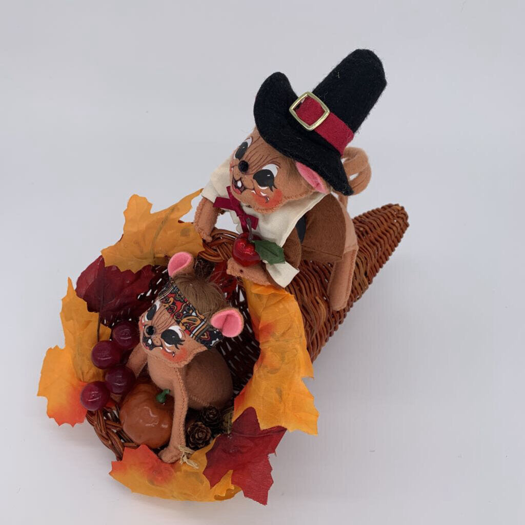 Annalee, Pilgram & Indian Mice in Cornucopia