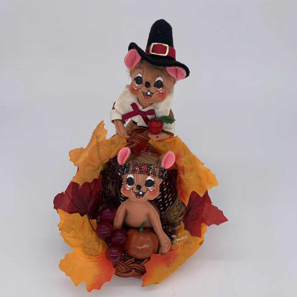 Annalee, Pilgram & Indian Mice in Cornucopia