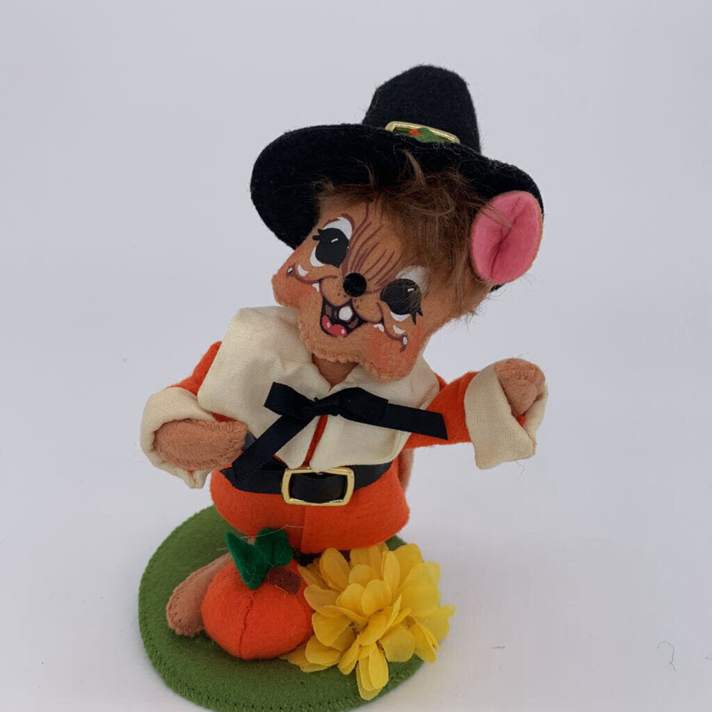 Annalee, Pilgrim Mouse