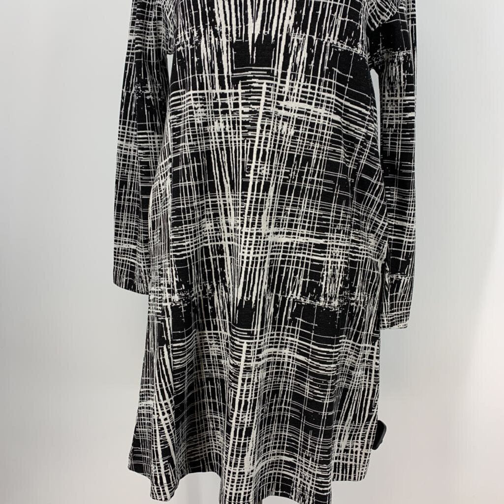 Shannon Passero, Shannon Passero Sweatshirt Dress