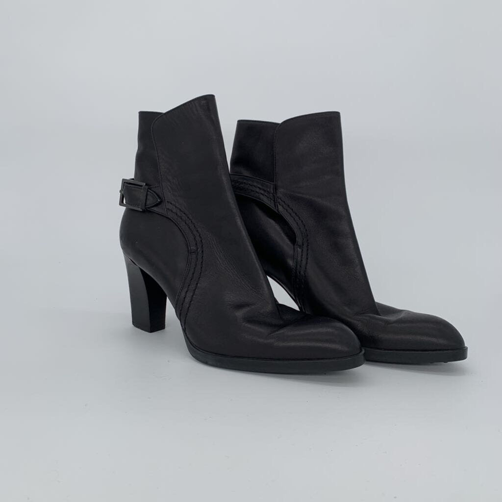 Tod's, Tod's Leather Booties