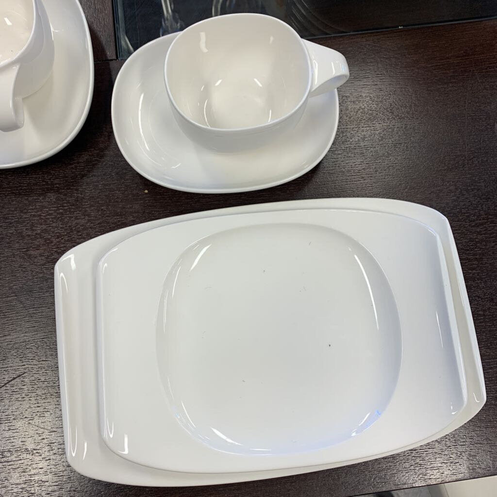 Villeroy & Boch, Villeroy & Boch Dish Set